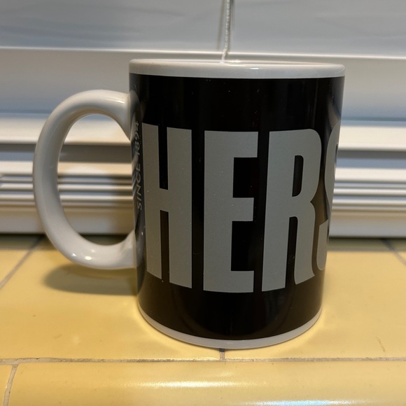 Hershey’s Mug - Picture 6 of 8